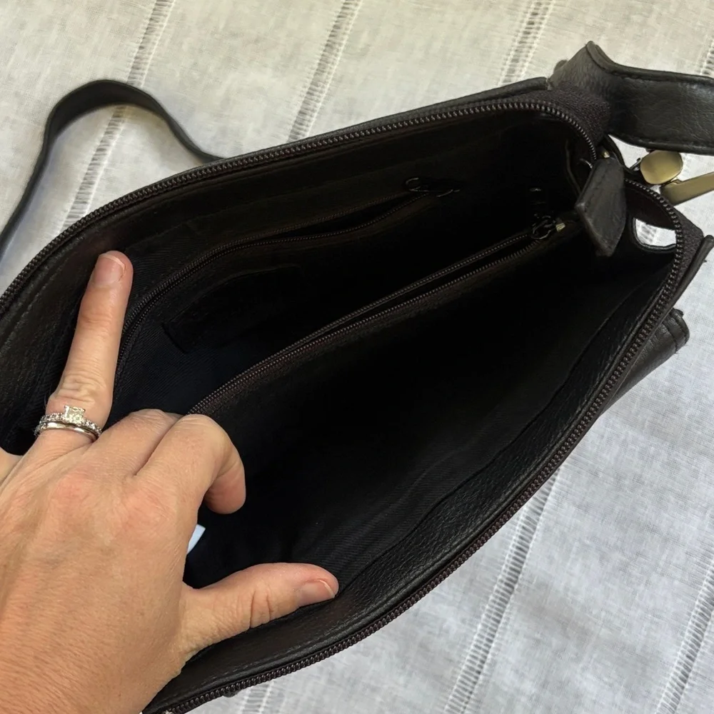 St. John's Bay Black Leather Messenger Bag